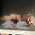 Pinto شقة